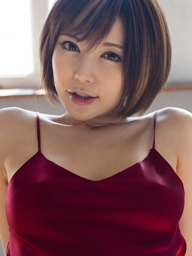 里美尤莉雅